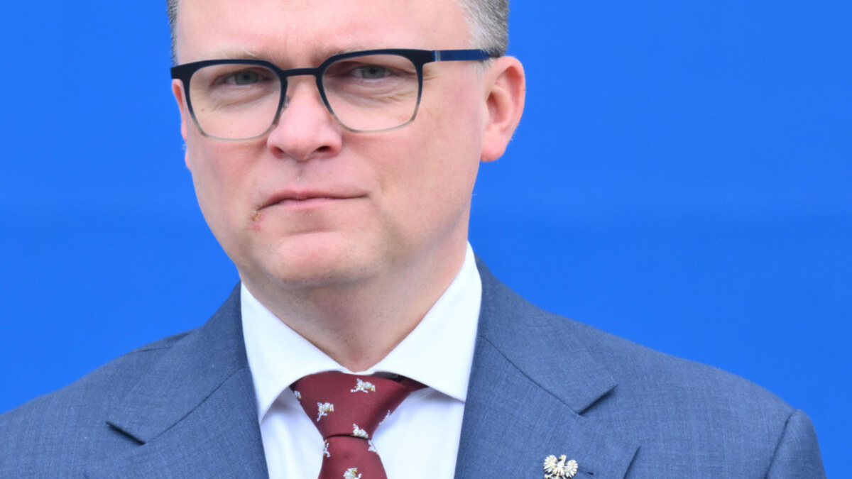 Szymon Hołownia spotkał się pod osłoną nocy z wysłannikiem Jarosława Kaczyńskiego