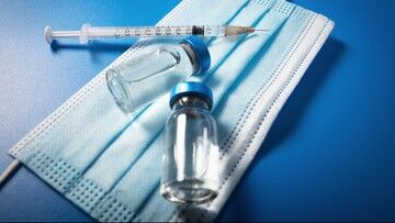 Można sprawdzić, czy przeszło się infekcję koronawirusem. Prof. Włodzimierz Gut: trzeba wykonać test