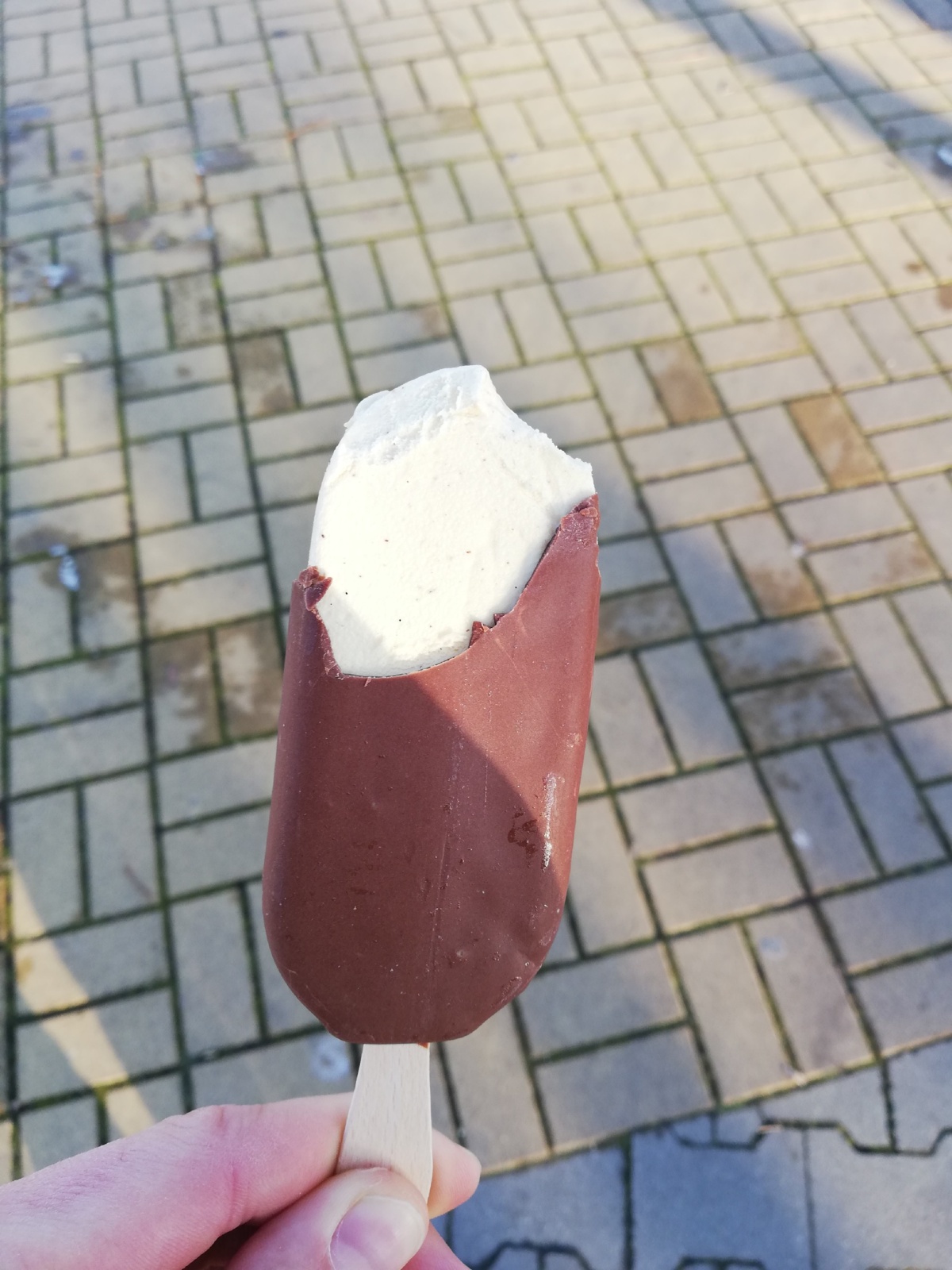 588dbbc3-5dcd-4db7-be47-5c62ae51f6cd