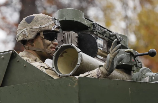 Żołnierze USA ćwiczą tuż przy granicy z Ukrainą. "To ostrzeżenie dla Moskwy" oprac. Piotr Kozłowski