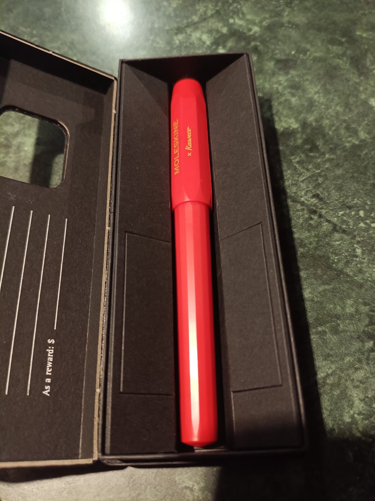 00e0fd7f-32a6-48a6-b4bb-27fb461906d5