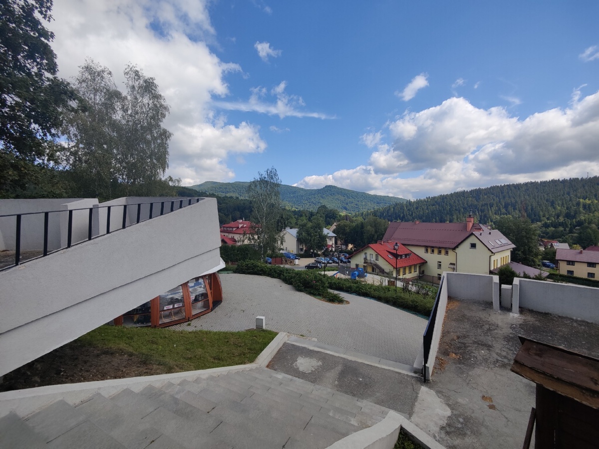 2e4e5954-bb63-41ef-9b2e-168375fd0198