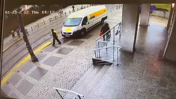 Poznań. Trzymiesięczny areszt dla 27-latka ujętego po atakach igłą medyczną