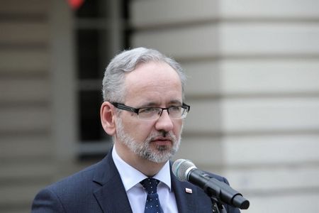 Niedzielski: Do końca września szczepienia na pewno bezpłatne