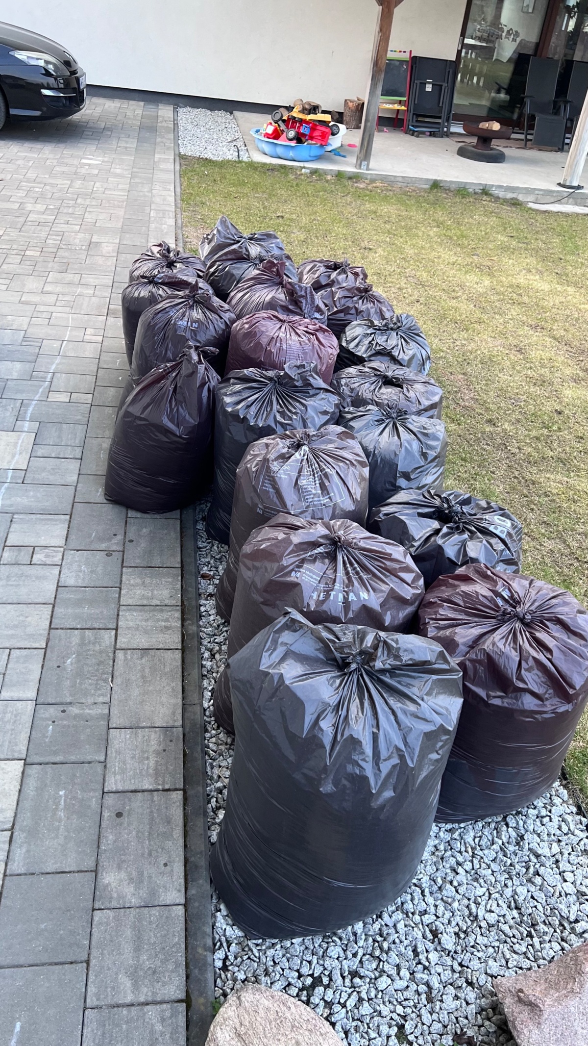 dc5f8098-42c4-43cb-a30a-5683e7dbb7c7