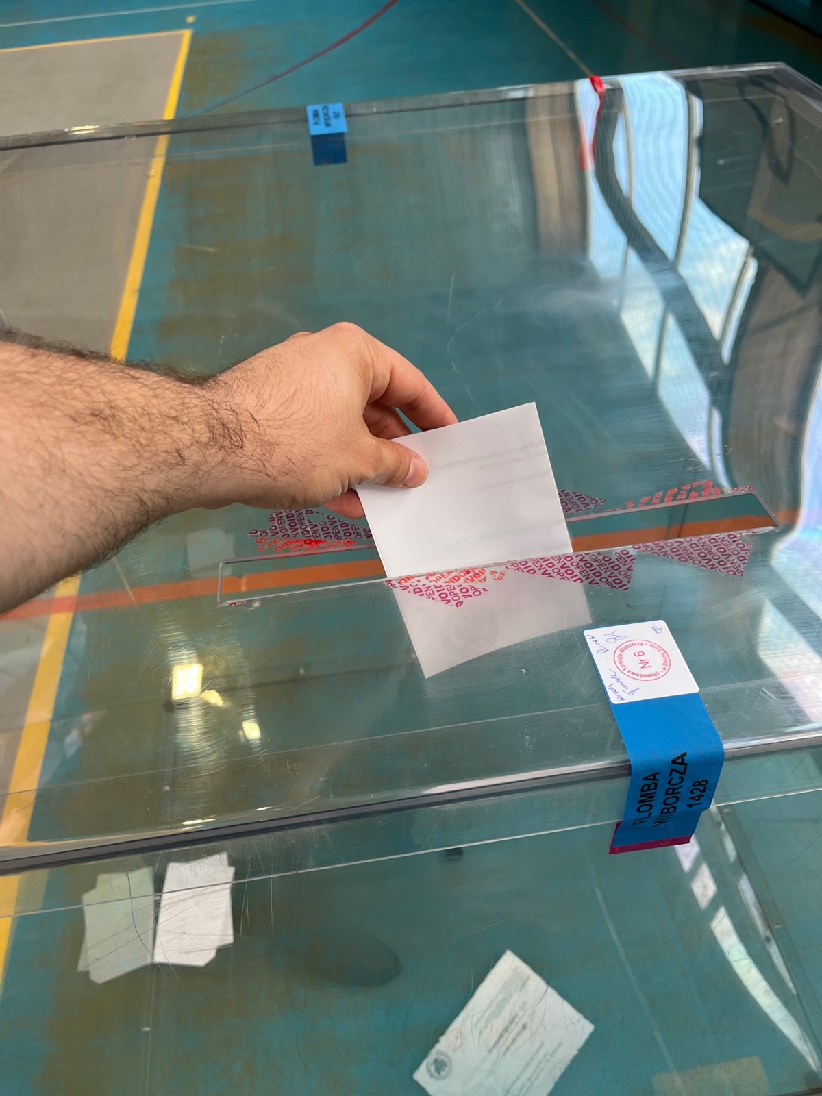 54a1951c-c12d-492d-ad65-f0b2a003f35d