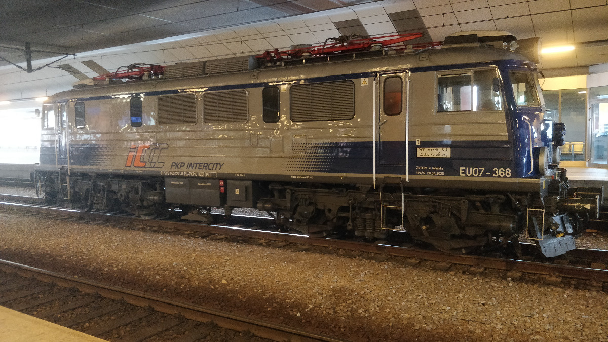 e295ffef-c11d-4937-86be-86f5d3dbd1ca