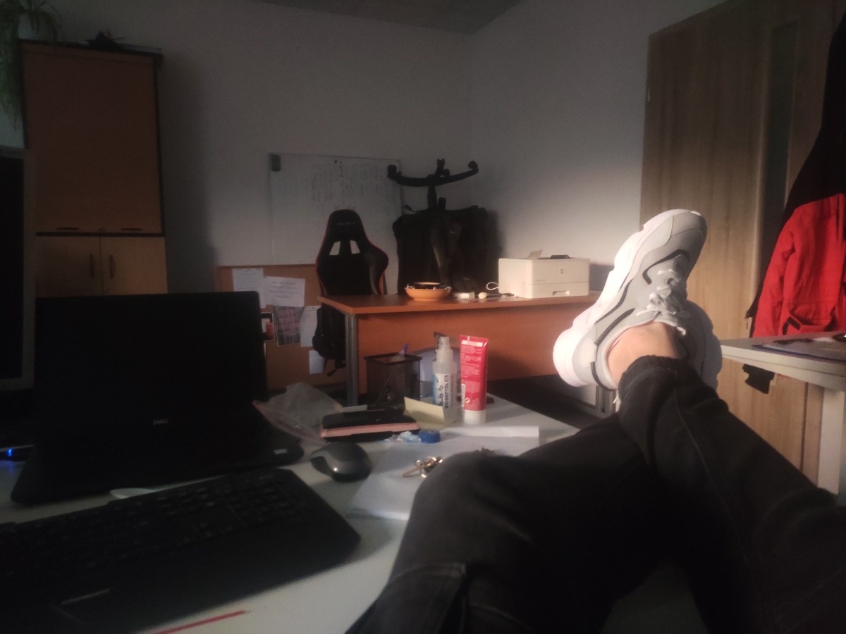 2f899ee3-6f83-476a-8b2c-5fcdb78baf25