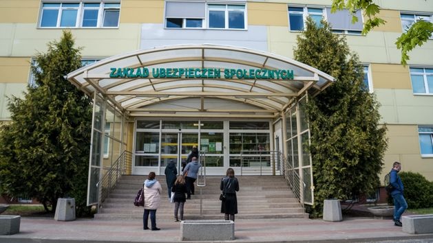 ZUS ma problem. Pilnie szuka lekarzy do pracy