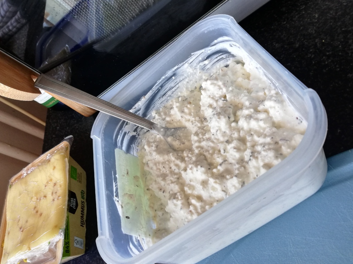 a8b9b357-d00b-4d25-939a-0526b1fd512b