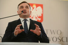 Europejska konwencja praw człowieka a Konstytucja RP. Wniosek Ziobry do TK