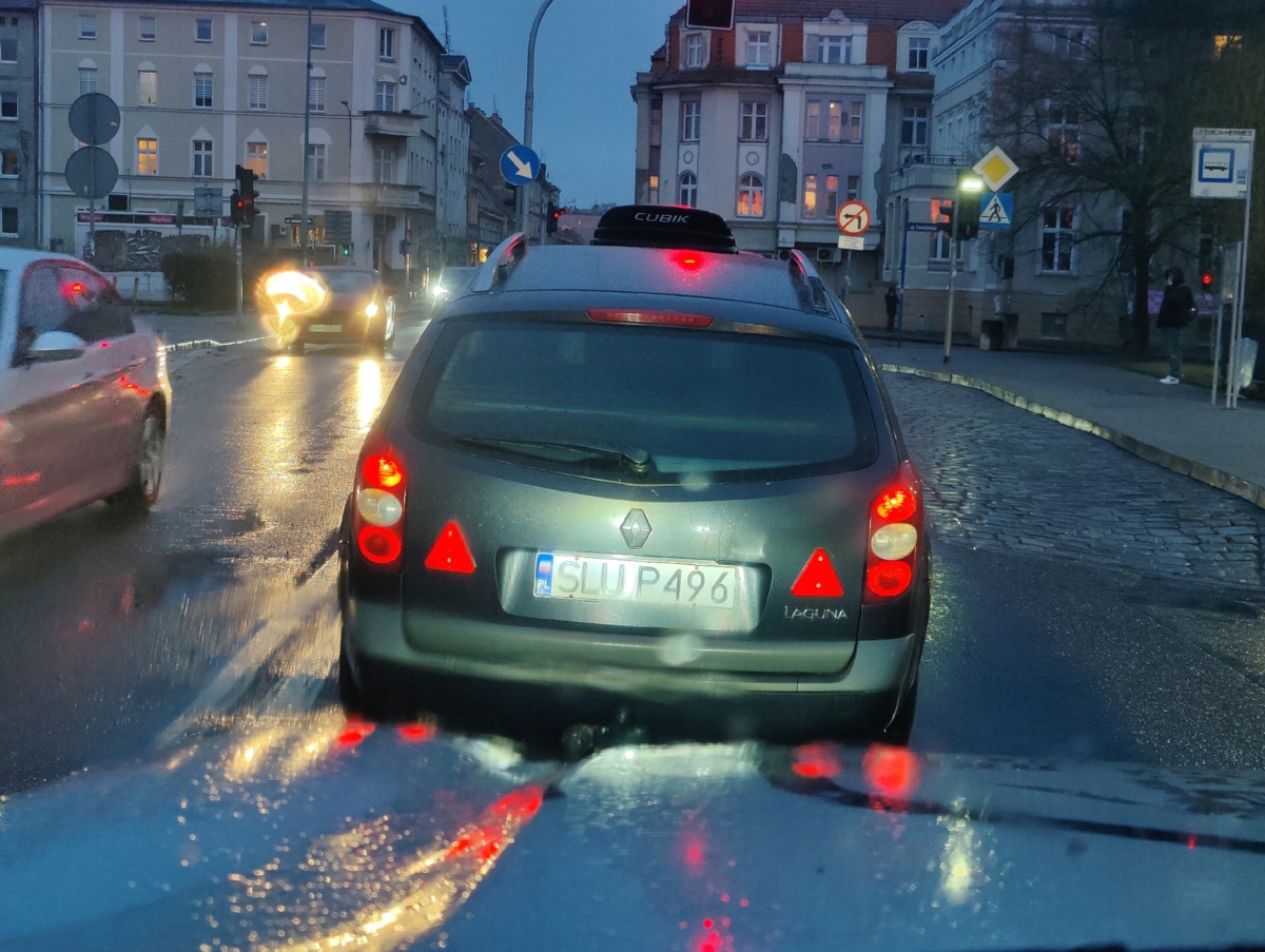 865d96a8-715c-42d8-a78b-2442796cf3fe