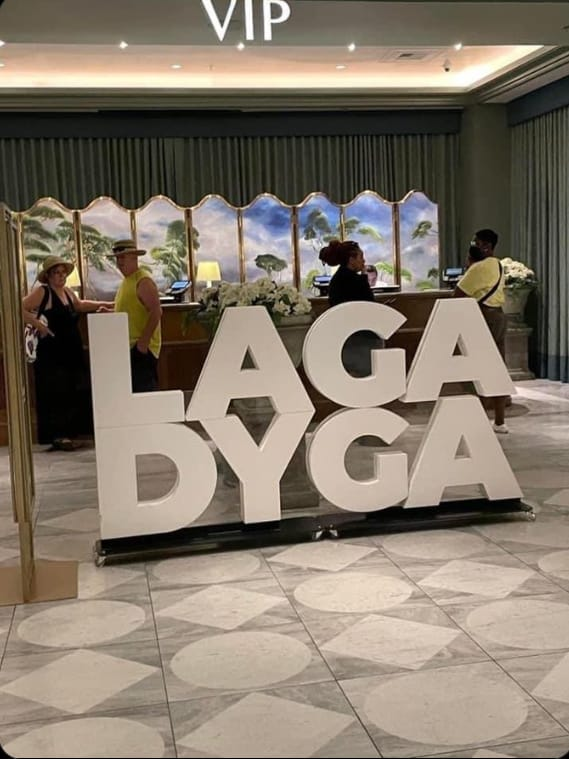 e9fe91b9-617f-4900-afef-24cbcb8a2950