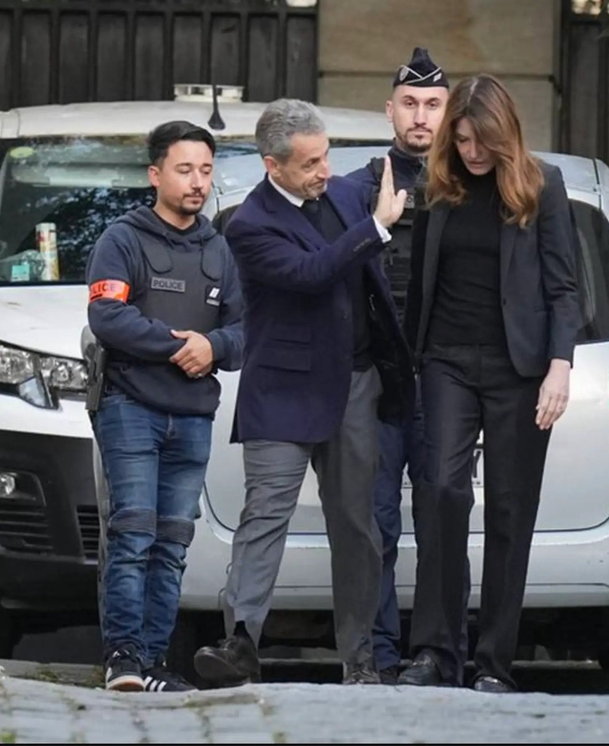 9fe1ca25-24ae-4e5a-8422-df4fd79309bb