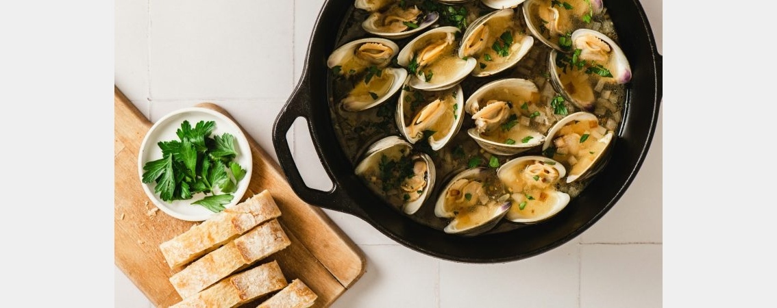 Hiszpania i Włochy spierają się o małże. Nastrój udzielił się europosłom - EURACTIV.pl