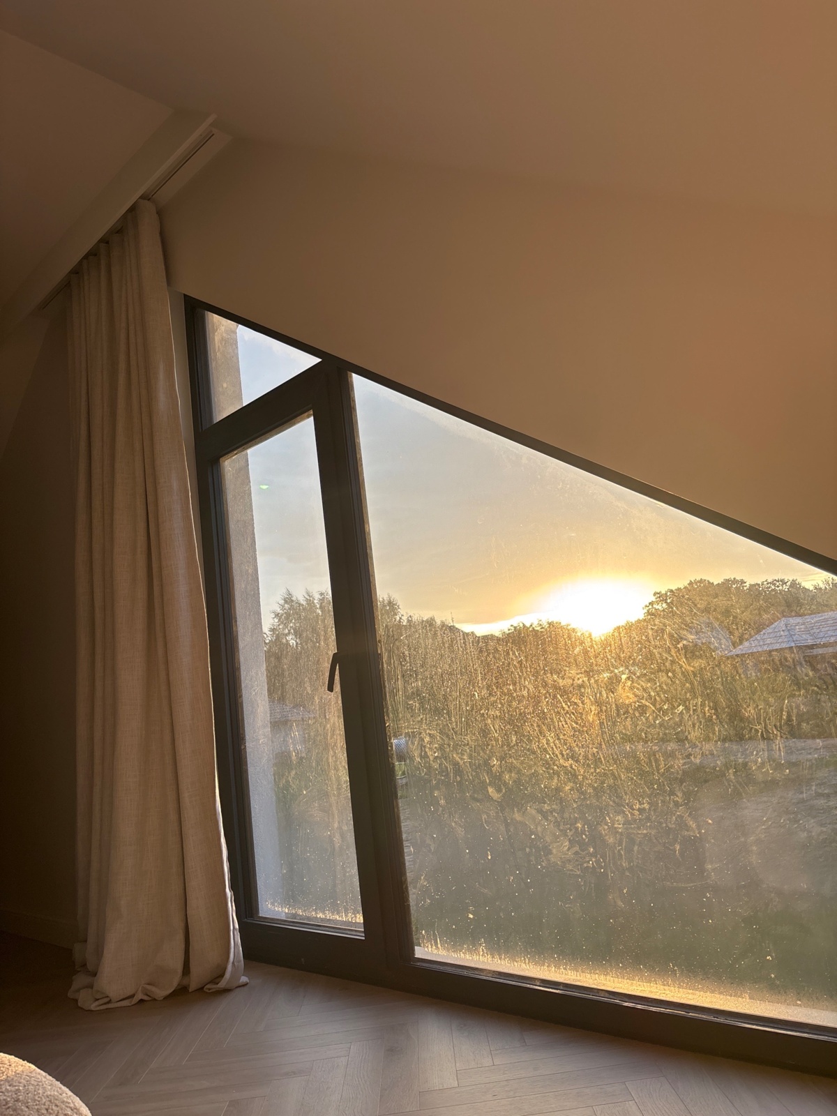 8824bd9e-d809-49c4-aa08-bff24821f527