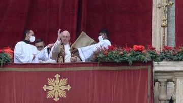 Świąteczne orędzie i Urbi et Orbi. Papież: konflikty na świecie nigdy się nie kończą