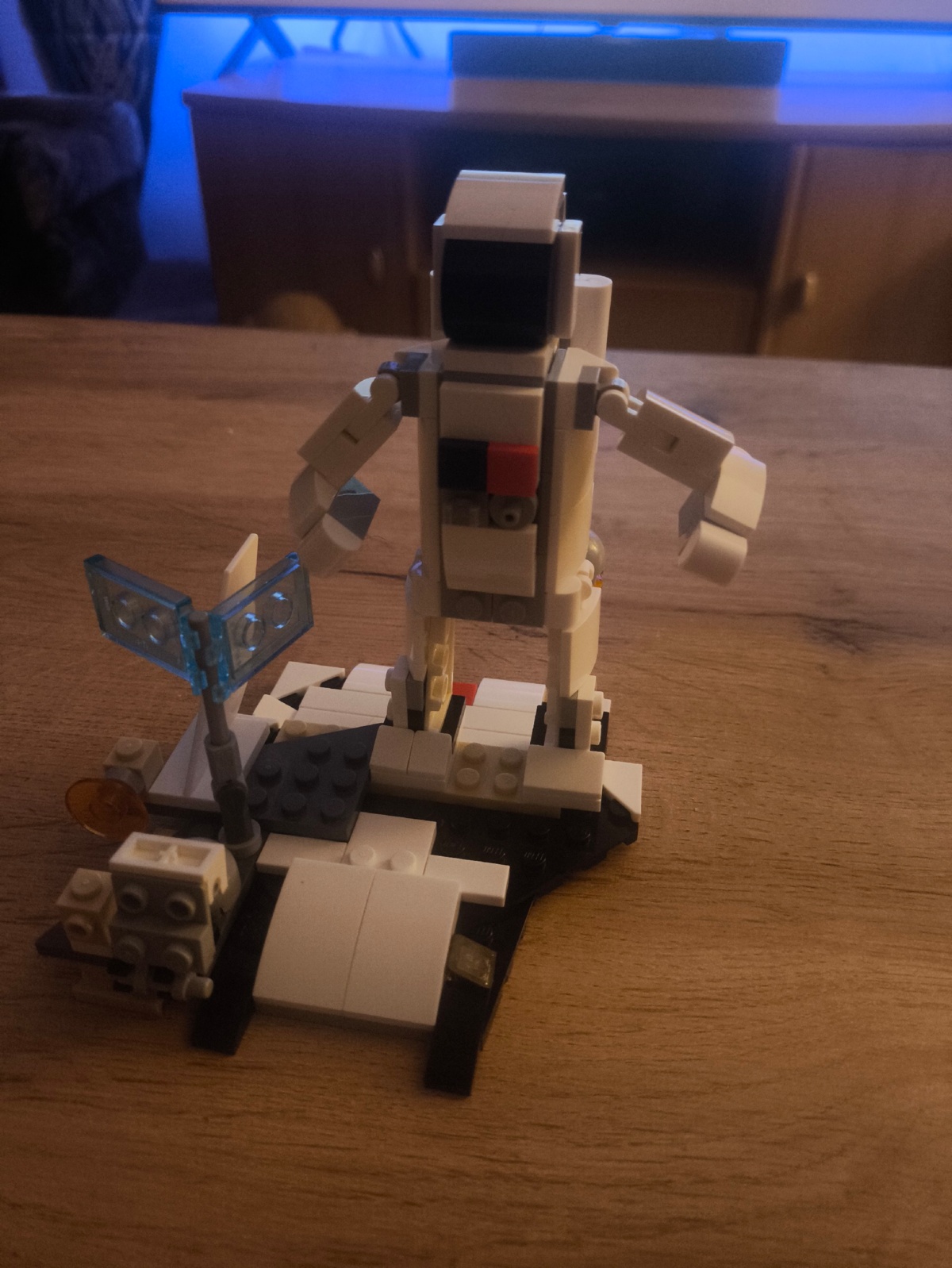 bdd545f8-869a-48a9-a8c8-27f5a8b77e8c