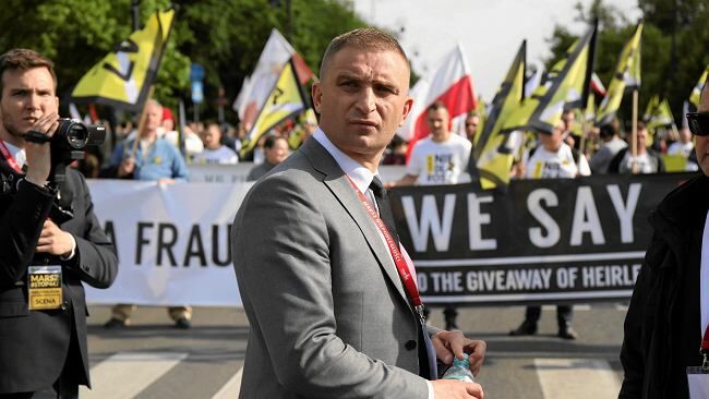 Kolejne kłopoty Roberta Bąkiewicza. Może mu grozić nawet pięć lat więzienia