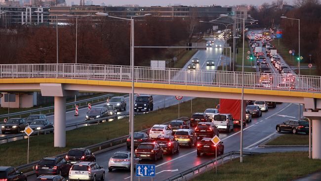 "Plan luzowania obostrzeń może stanąć pod znakiem zapytania". Wiceminister zaniepokojony wyjazdami na majówkę