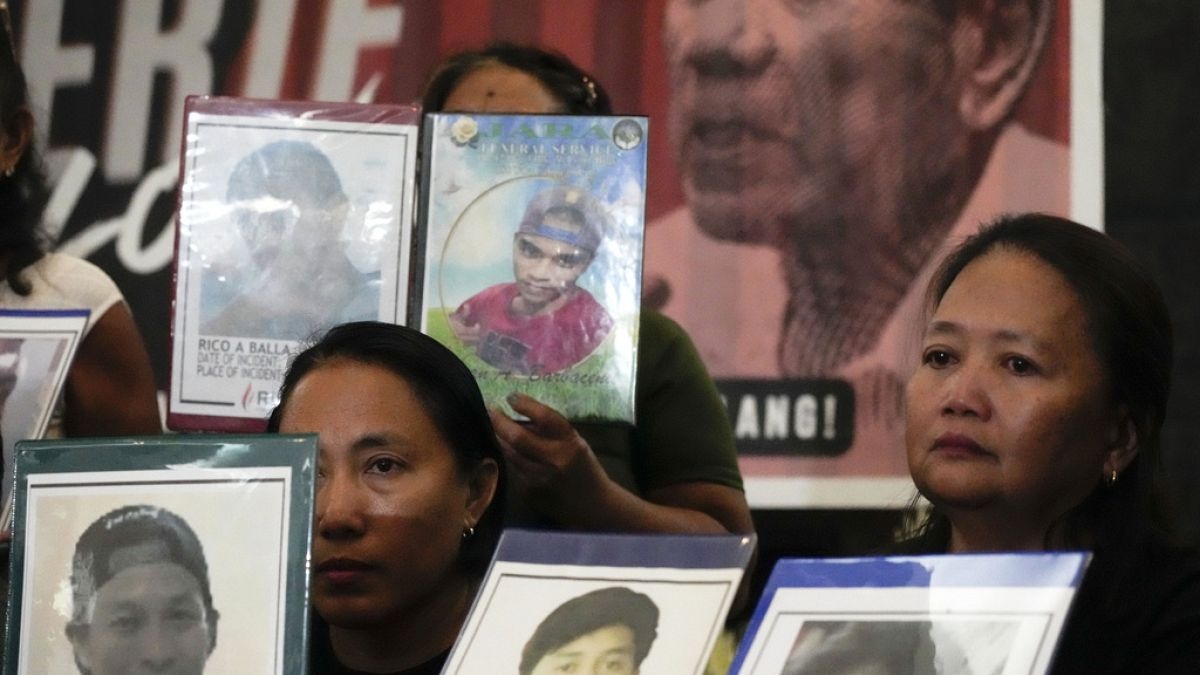 Były prezydent Filipin stanie przed sądem w Hadze