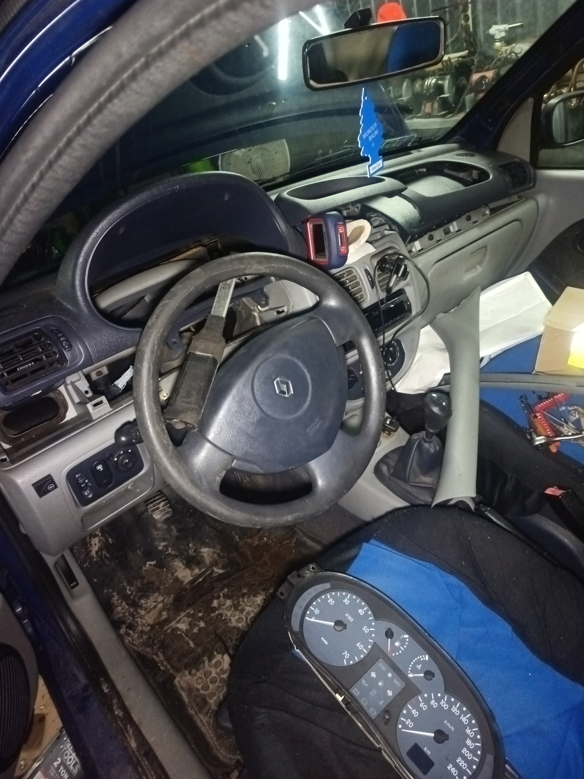 95c1fc17-a012-4c48-b564-38f371a52aff