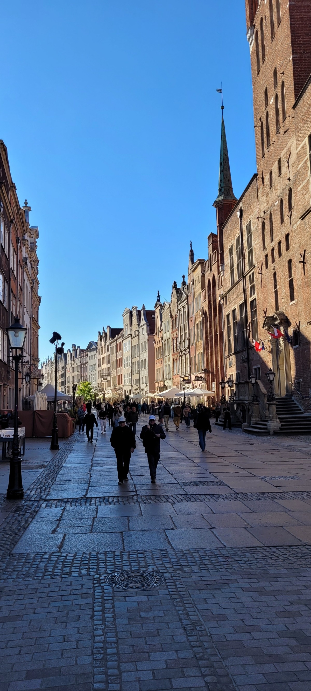 15f16b10-786f-45ce-bb44-ef0d547fcd42