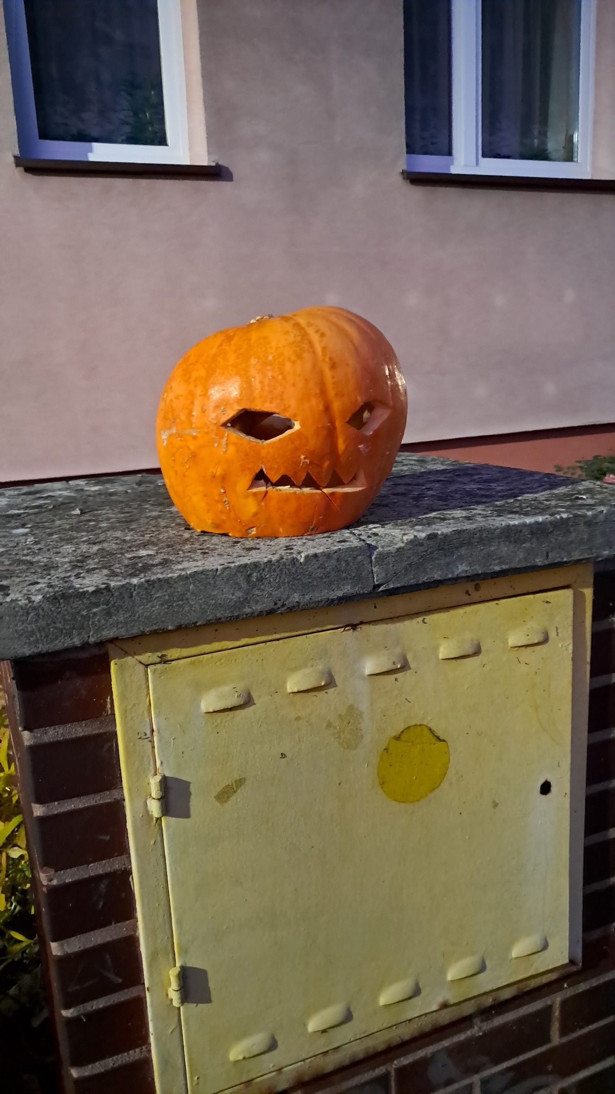 b64fade5-7e4e-4962-a735-baaf31cfa195