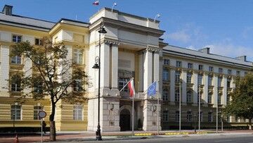 Wysokie zarobki na rządowych posadach. Powstaną nowe stanowiska w KPRM