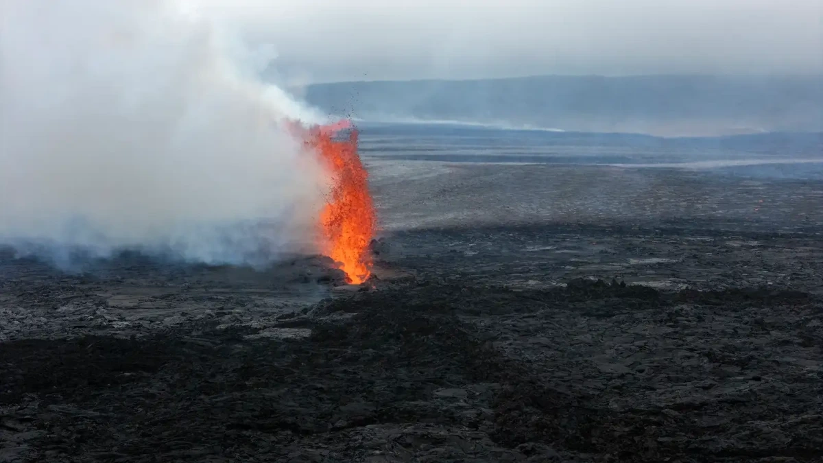 Erupcja wulkanu na Islandii. Ewakuowano mieszkańców i turystów