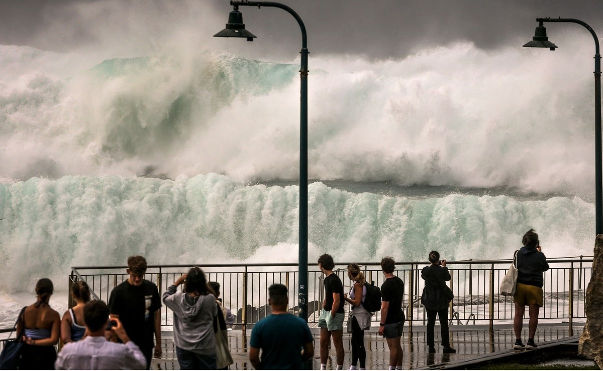 Tragiczna Wielkanoc w Australii. Ludzie giną z powodu gigantycznych fal
