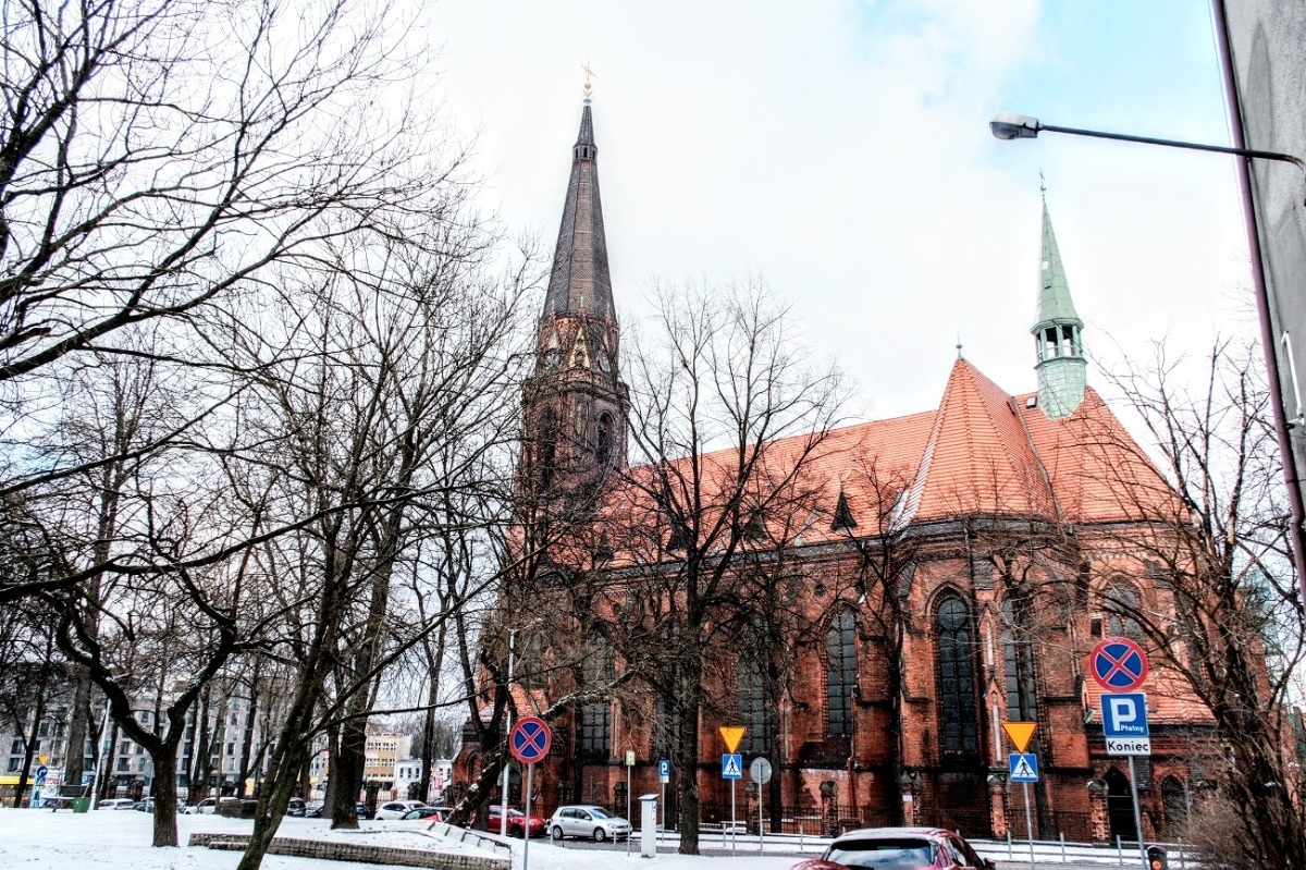 Kościół Apostołów Piotra i Pawła Katowice, Niedzielny Foto Spacer Fot. Piotr Witowski / Urokliwy Śląsk