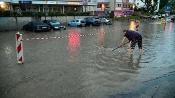Burze nad Polską. Ponad 5 tys. zgłoszeń, uszkodzony dąb Bartek