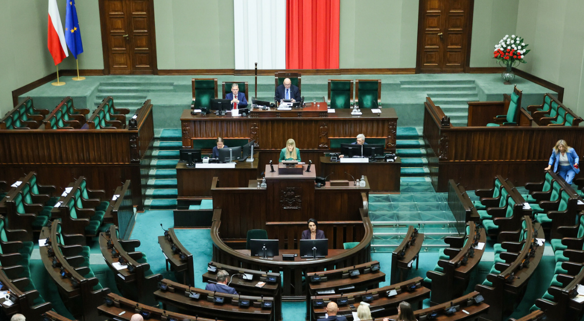 Zakaz palenia na balkonach i nowy dzień wolny? Obywatele zgłaszają pomysły do Sejmu