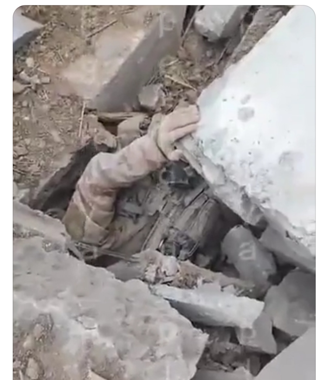 f771f607-12dc-46f0-a2e0-b30cbd9c32cd