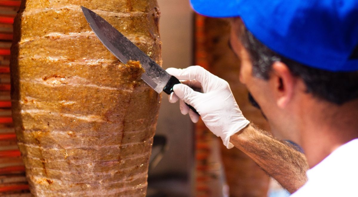 Afera mięsna. Zmasowane kontrole kebabów w całej Polsce