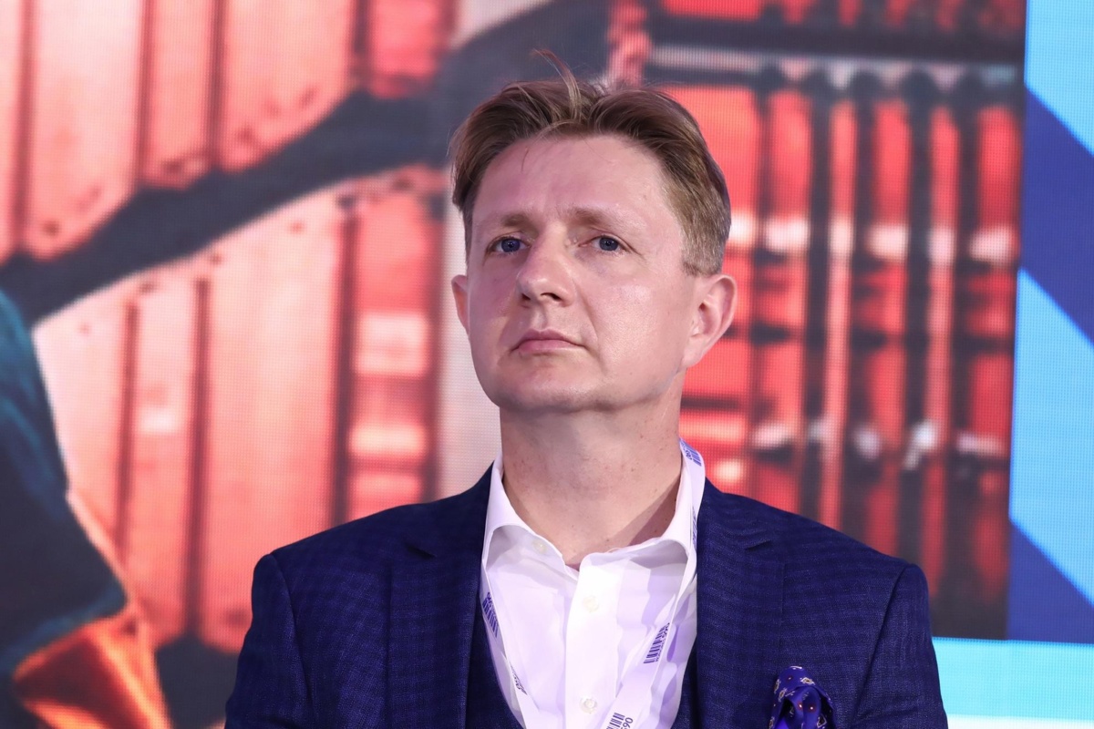 Kolejny kandydat w wyborach prezydenckich. Chce zmienić konstytucję