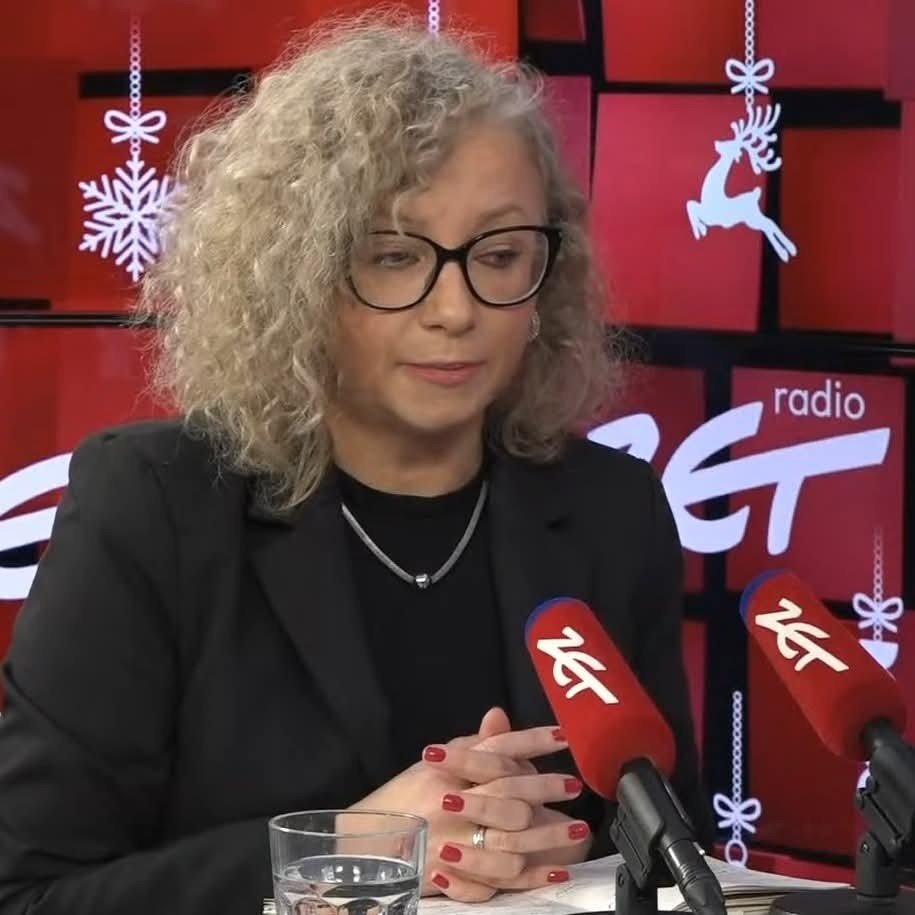 744853b7-d069-47ba-a7eb-938f5e15d690