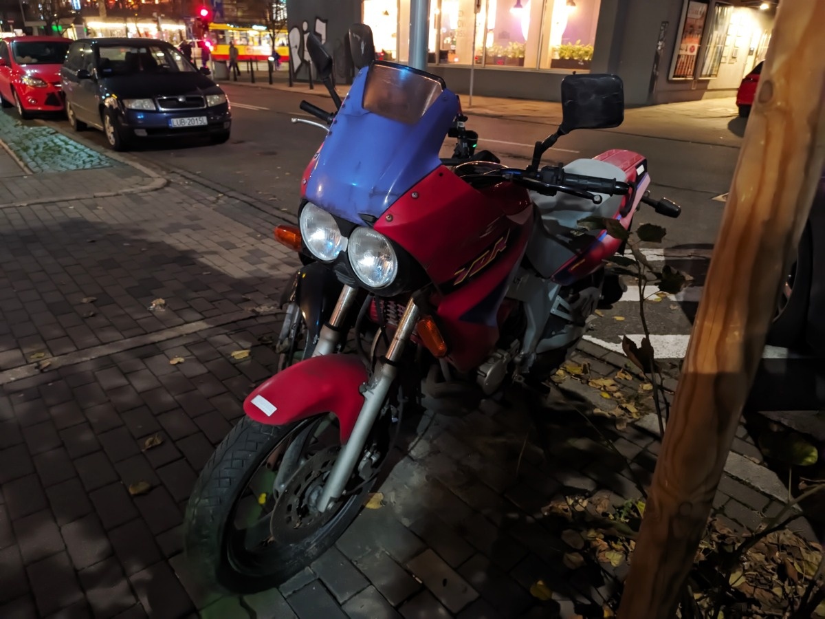 41b715ab-dd21-4fb6-aeaa-f3e089adb1b6