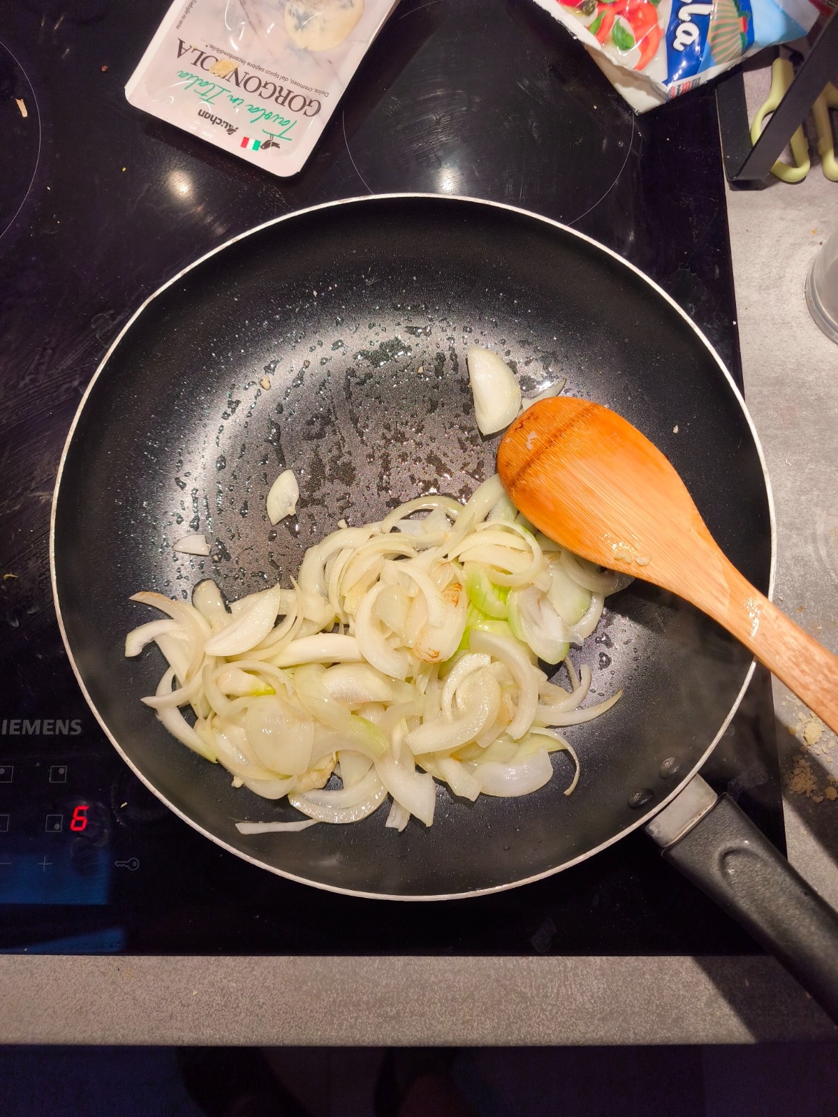 0a1b050a-062e-4e8f-9548-b0313a255c96