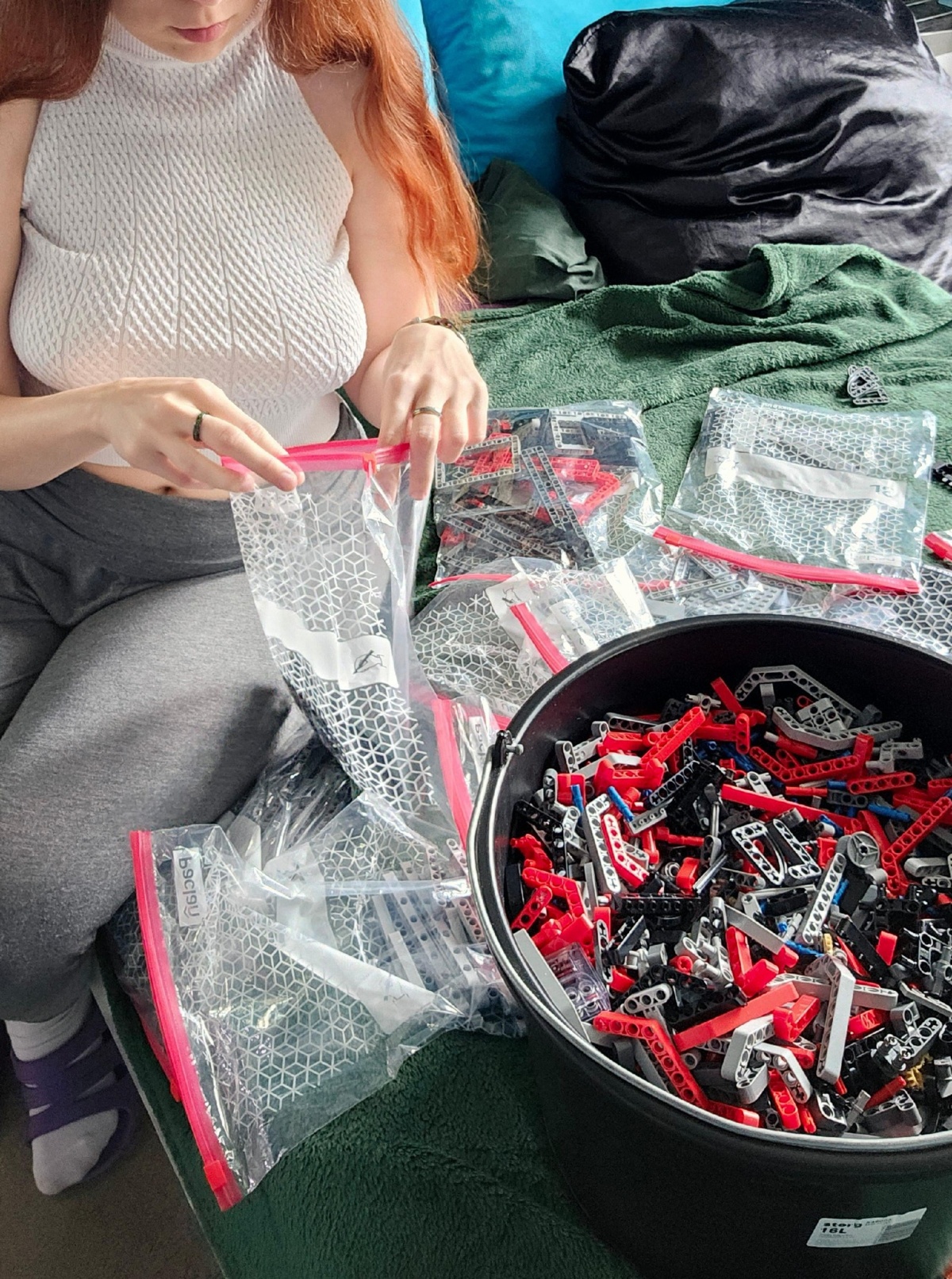 74e87fbf-bad0-4186-a5c6-48bd44411401