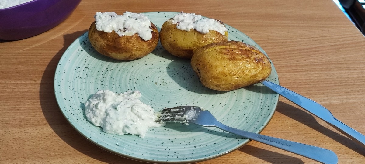 883cfd86-52d0-4d09-a139-ab13524ce78a