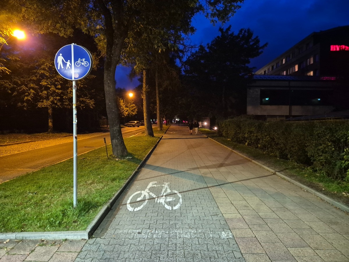 6bf88623-dcfc-457b-bbbb-713b00064f45