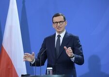 Morawiecki: Nasza granica jest szczelna. Bronimy Europy przed kryzysem