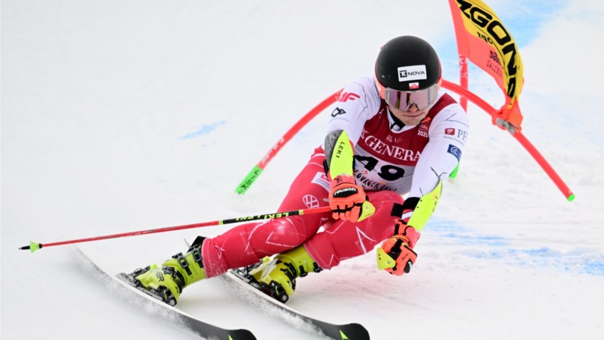 Polak mistrzem... Ghany... w slalomie gigancie. Pomógł mu w tym... bałagan w PZN