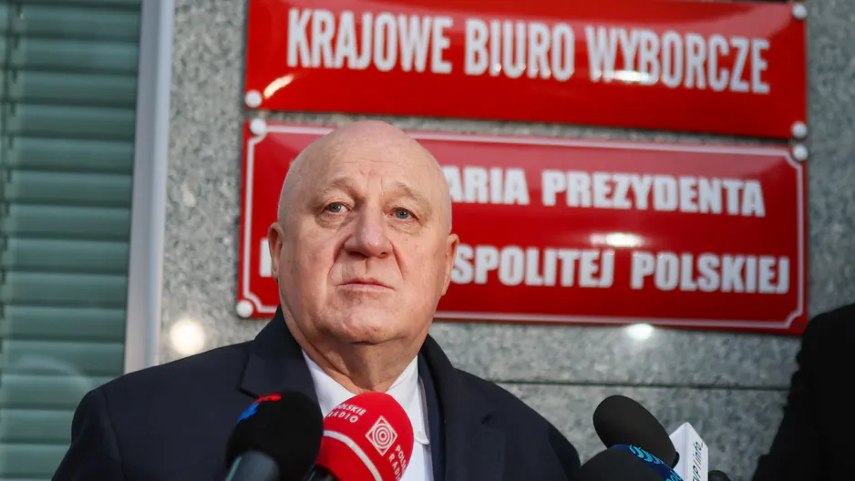 Tysiące zmarłych na listach poparcia. PKW odmawia rejestracji