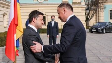 Wojna na Ukrainie. Zełenski: jestem wdzięczny prezydentowi Dudzie za wspólną owocną pracę