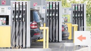 Benzyna po 8 zł, tona węgla droższa o 100 zł. "Polska nie ma planu łagodzenia skutków rewolucji"