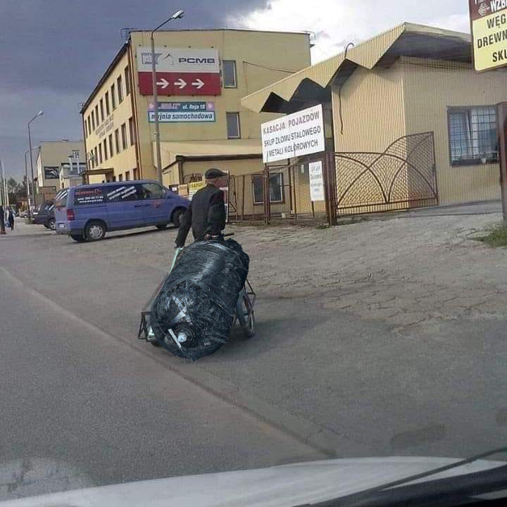 df58d325-4a5a-4440-bcf5-72c840133cae