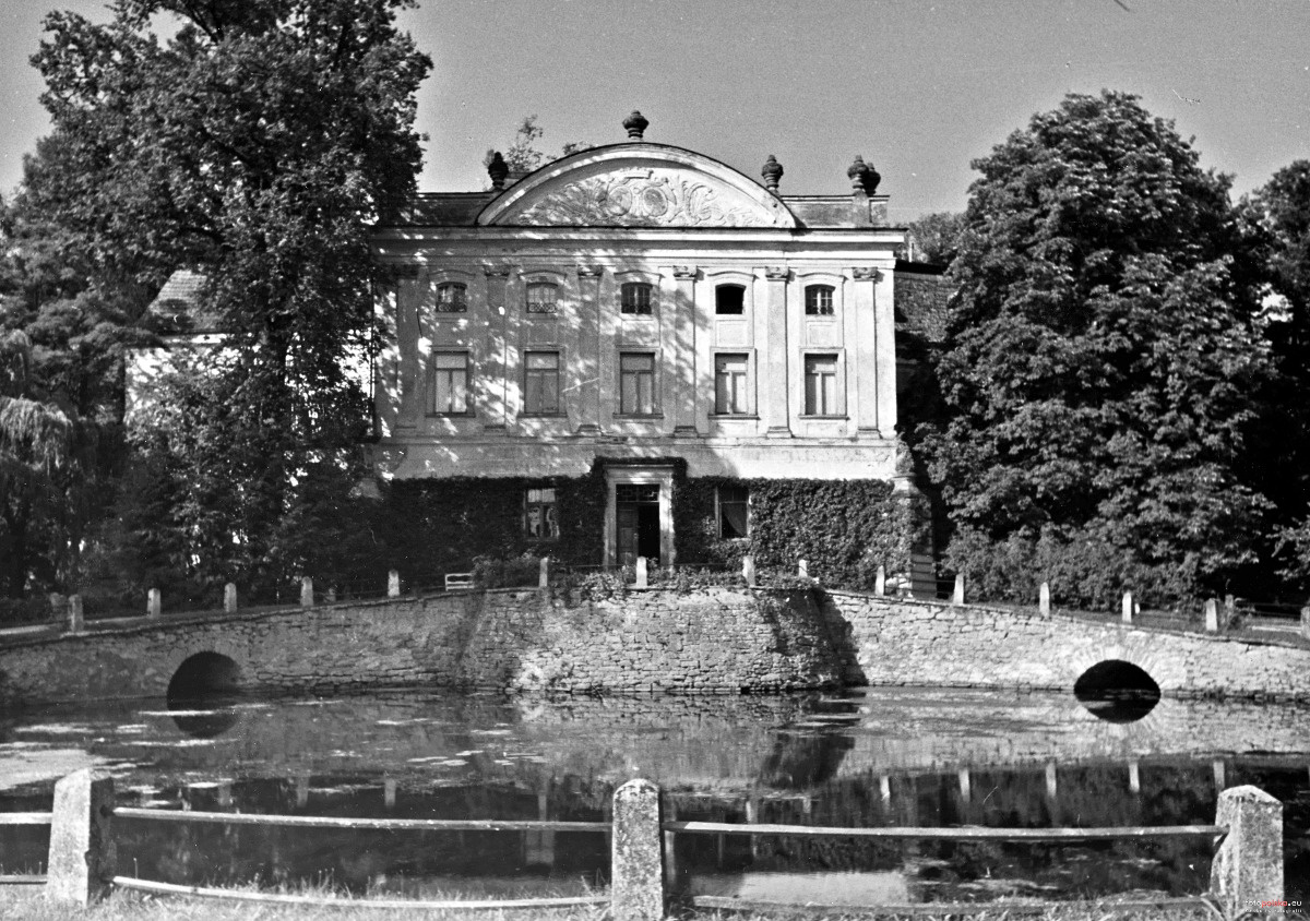 b6461093-0678-47a1-888d-037ecc76d7c9